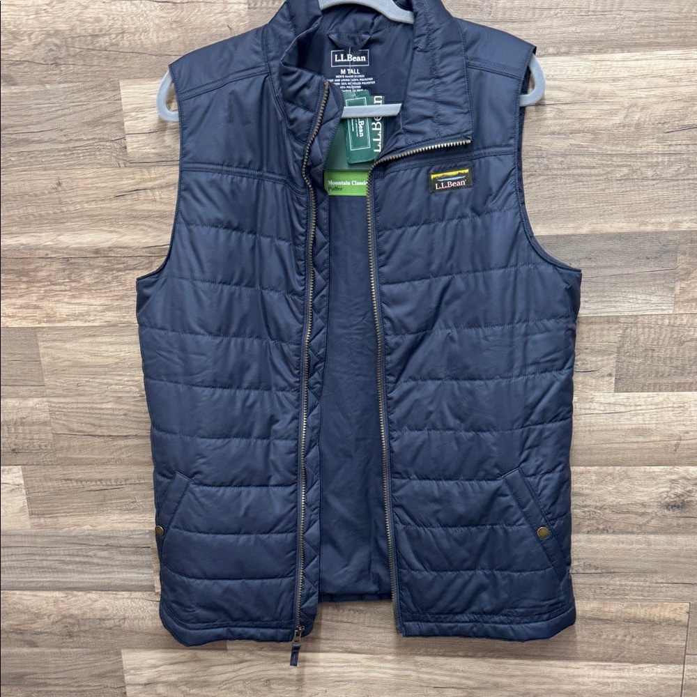 L.L. Bean Men's Dark Blue Quilted Vest